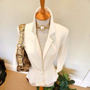 Tart Fitted White Low Cut Blazer
